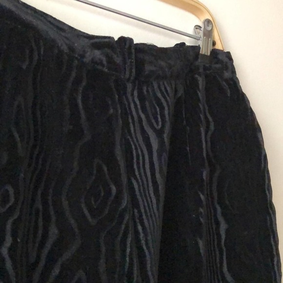 Le Chateau Vintage Devoré Velvet Burnout Wood Grain Pattern Black Pants - 11 - Picture 5 of 10